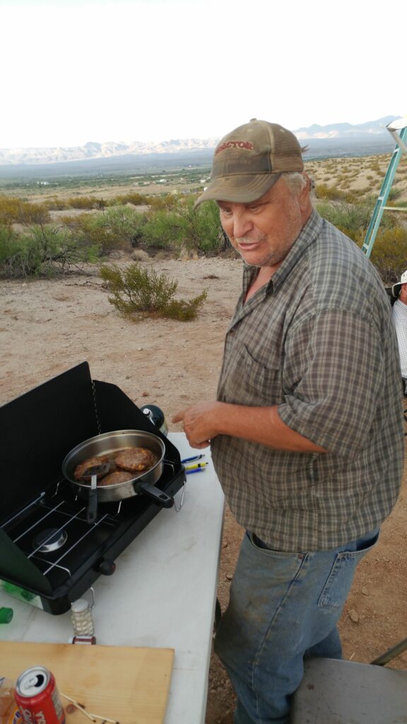 Arvin Winters cooking hambergers for the operator's dinner. Thanks Arvin!
